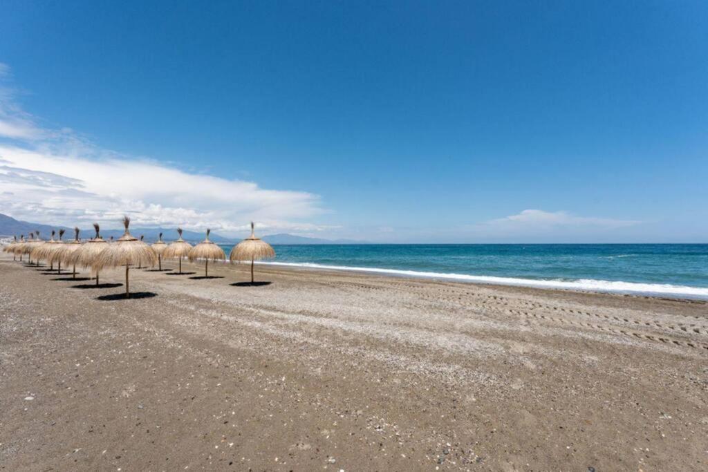 Ct 240 - Beachfront Apartment -Don Juan Manilva Bagian luar foto