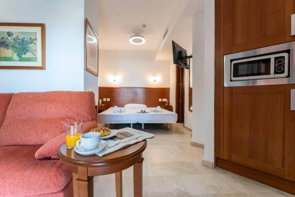 Ct 240 - Beachfront Apartment -Don Juan Manilva Bagian luar foto
