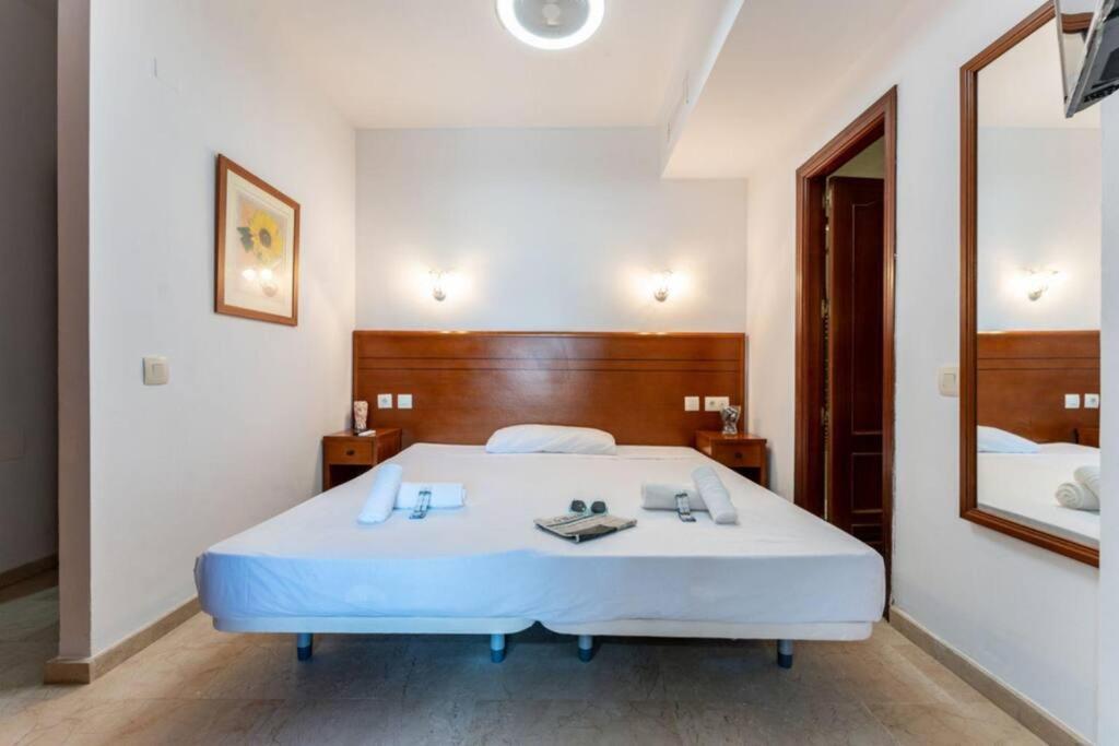 Ct 240 - Beachfront Apartment -Don Juan Manilva Bagian luar foto
