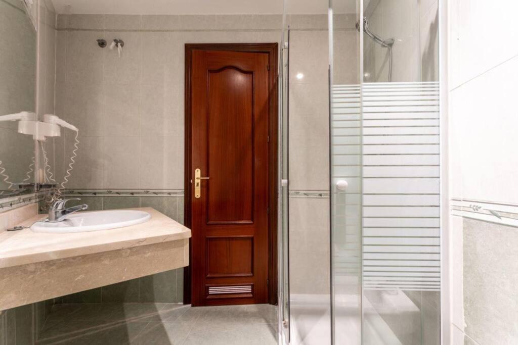 Ct 240 - Beachfront Apartment -Don Juan Manilva Bagian luar foto