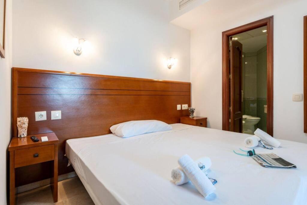 Ct 240 - Beachfront Apartment -Don Juan Manilva Bagian luar foto